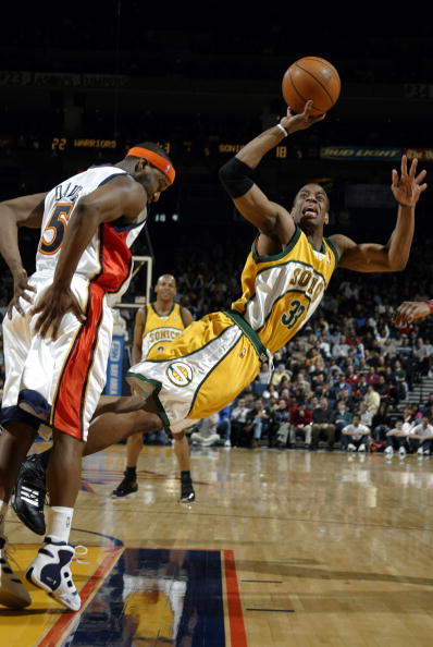 反向足以吞 反向足以吞